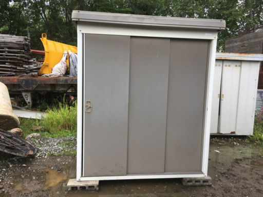 ★商談中★中古物置0.5坪タイプ 【早い物勝ち】