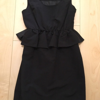 ANAP 黒ドレスの画像