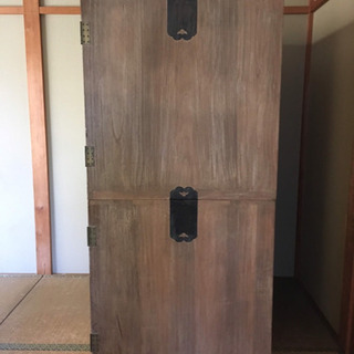 ○古家具 状態良好◯【桐製開戸棚 2段】の画像