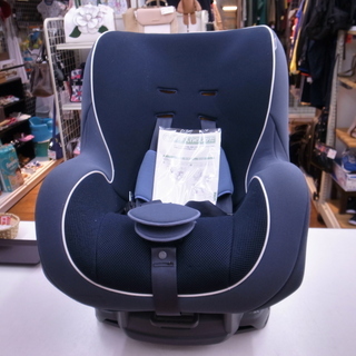 タカタ チャイルドシート（黒）【モノ市場東浦店】