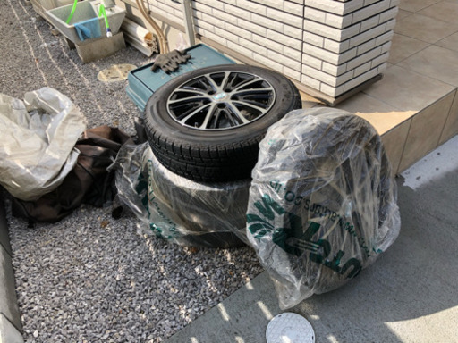 スタッドレスタイヤ ヨコハマ製 185 65 R15