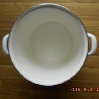 [B]ホーロー鍋22cm/高さ21cmの画像