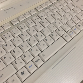 3☆光沢白☆高音質☆人気☆東芝ダイナブックリュックスホワイト最新