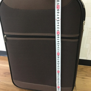 コンパクトなスーツケースの画像