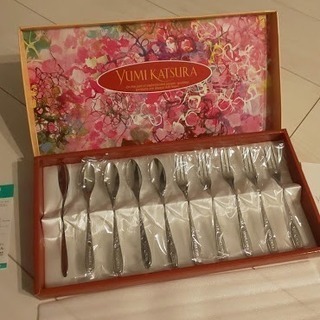 お値下げ致しました！　未使用☆　YUMI KATSURA　カトラ...