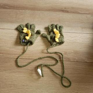 恐竜の手袋と帽子の画像