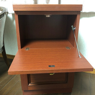 ナショナル☆ナイトテーブル収納☆美品