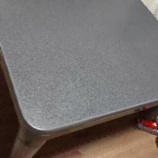 こたつテーブルの画像