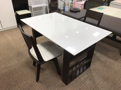 ニトリ伸縮式ダイニングセット2人〜用