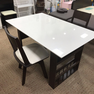 ニトリ伸縮式ダイニングセット2人〜用