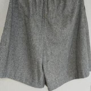 杢グレ―のワイドパンツ美品 フリー９月４日までの画像