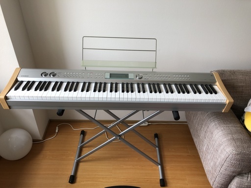 電子ピアノ （デジタル　キーボード）光ナビ搭載 88鍵　CASIO PL-40R　ペダル付