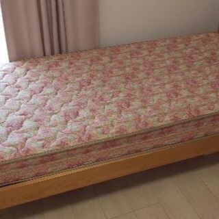 シングルベットあげます。