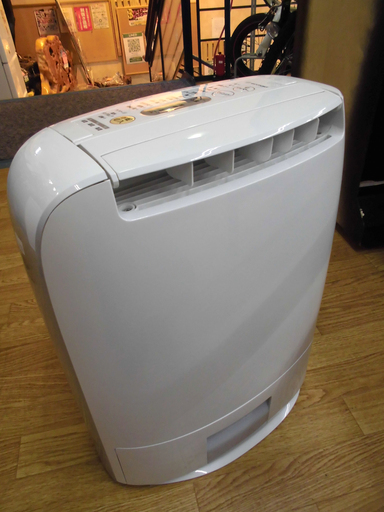 パナソニック Panasonic デシカント方式除湿乾燥機 F-YZH60 2015年製 白　西岡店