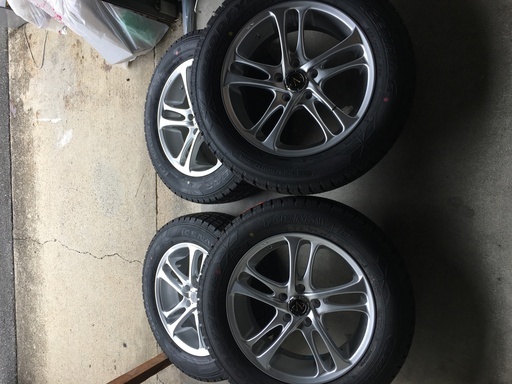 新品　スタッドレスタイヤホイール付き　４本セット　ＧＯＯＤＹＥＡＲ　ＩＣＥＮＡＶＩ６　２２５　６０Ｒ　１７　９９Ｑ