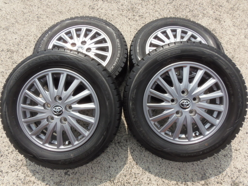 ノア純正　１５インチ　スタッドレスタイヤ付き　ノア、ＶＯＸＹなどに！