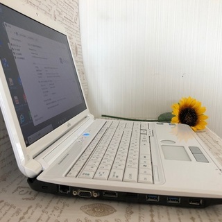 ☆彡良い物を安く。人気のホワイト/Office2019付/富士通15.6ｲﾝﾁ/AH56/C Win10 64bit/Corei5/4G/640G/無線/DVD・Blu-ray再生ソフト付の画像