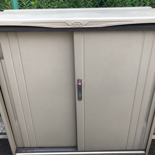 TY 小型物置 鍵2本付 簡易清掃済の画像