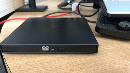 ★SNSで話題★ ポ-タブルDVDドライブ ロジテック  ブラック LDR-PUE8U3VBK USB3.0 動画編集 再生 中古美品。