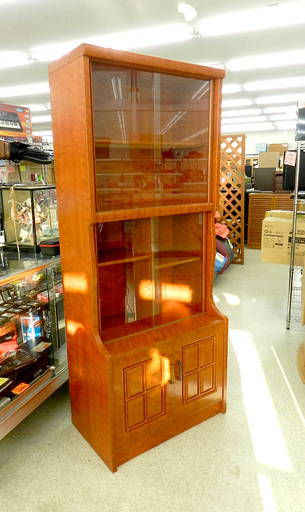 食器棚 リビングボード ガラス戸 書棚 茶箪笥 札幌市北区