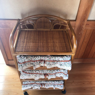 籐のキャビネット 購入者様決まりました