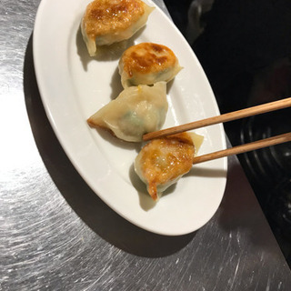 ご職場で、ご自宅で作りたて小籠包、餃子ご賞味チケットの画像