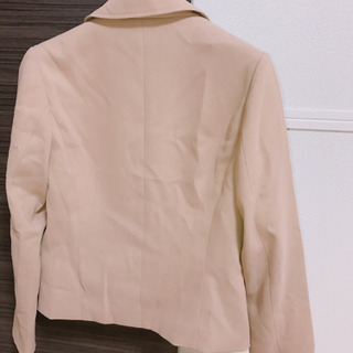 お値下げ レディース ジャケット ベージュの画像