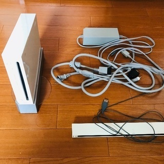 Wii 本体とソフト１２本体のセットの画像