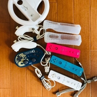 Wii 本体とソフト１２本体のセットの画像