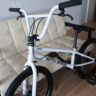 【新品BMX】MOTELWORKS AUX: Eの画像