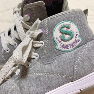 SOMETHING  ハイカットスニーカーの画像