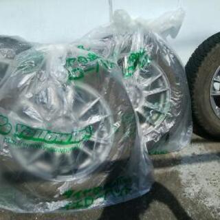 【2018購入】スタッドレスタイヤ 175/65R15 840