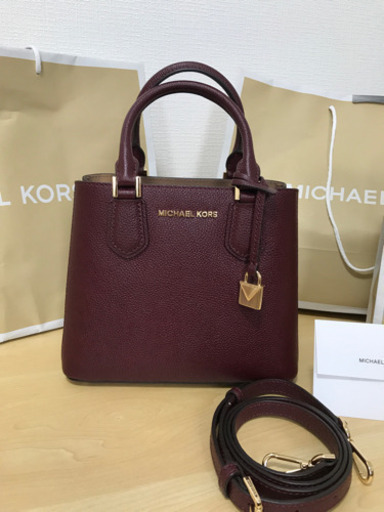 新品同様‼︎マイケル コース✨秋冬モデル  美品 深いワインレッド