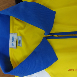 YONEX  バドミントン　ユニフォーム(ウェア)黄色の画像