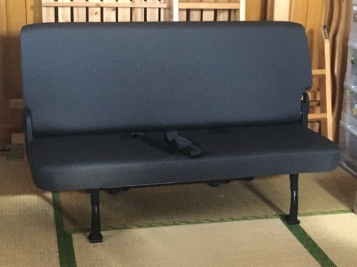 ハイエース リヤシート