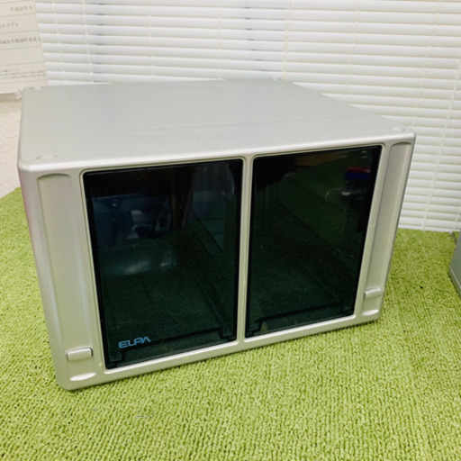 ★CDラック ELPA★ ワンプッシュで開き 22枚収納