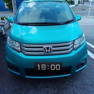 フリードスパイク　H23年式　83,500キロ走行