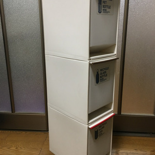 [お取引き中] ゴミ箱の画像