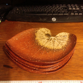 焼物 秋海棠 葉皿 銘有り 共箱付 5枚セットの画像
