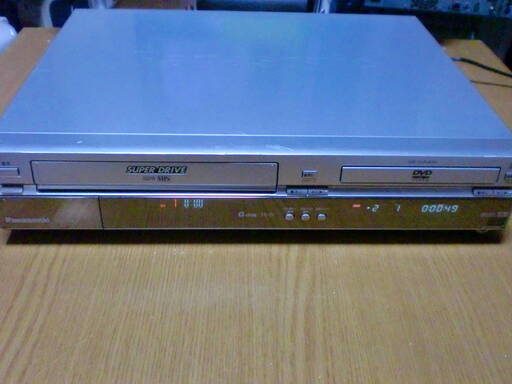 （閲覧ありがとうございましたお取引が完了いたしました）Panasonic 《 NV-VHD1 》DVDプレーヤー一体型Gコード付ハイファイビデオ (VHSDVDプレイヤー) DVD再生専用機 01年製