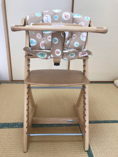 大和屋スクスクベビーチェアスリムプラス ガード・テーブル・クッション付