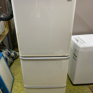 冷蔵庫 SHARP 3ドア ファミリー 家族用 314L SJ-PW31Y-W 2013年