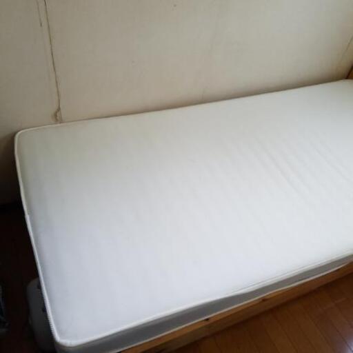 【中古】無印良品 パイン材 シングルベッド 引き出し マットレス等 おまけ付き【値引き交渉等承ります】