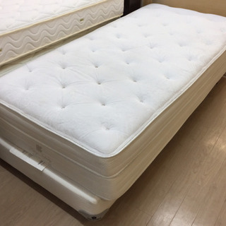 【高級家具】KINGSDOWN シングルベッド IDC大塚家具】REGALIA レガリア 最高級 クイーンロングベッド