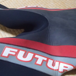 FUTURE　ドライスーツの画像