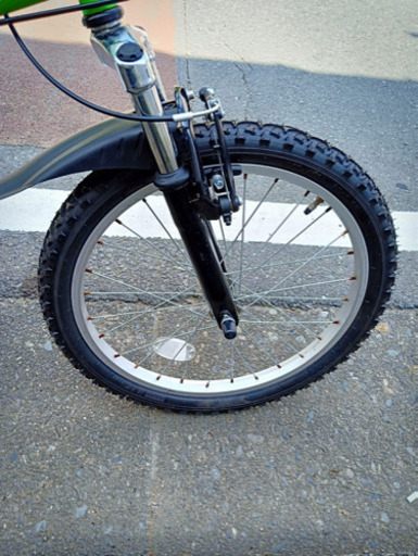 きれいな折り畳み自転車サスペンス付き