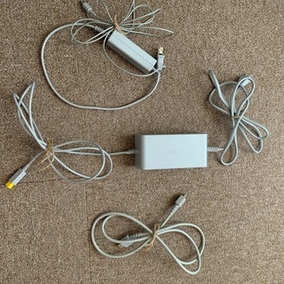 WiiU+Wiiリモコン2個その他の画像