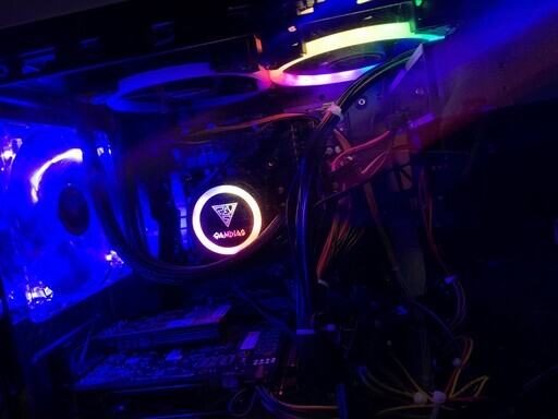 ハイエンドゲーミングPC！RTX2060 i7-8700 16GB 512GB 1TB