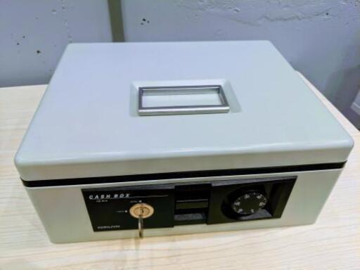 手提げ金庫　キャッシュボックス　金庫