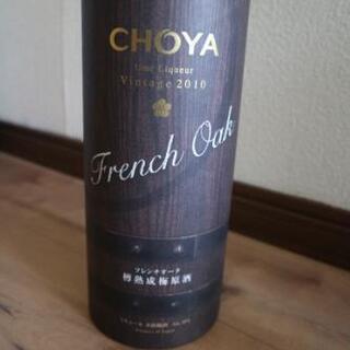 稀少な樽熟成梅酒 CHOYA フレンチオーク樽熟成　南高梅原酒　18％　750ml

の画像